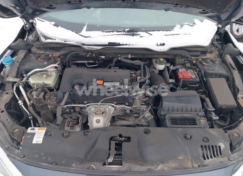 Photo 10 of 2018 Honda Civic EX (VIN 19XFC2F77JE024905)