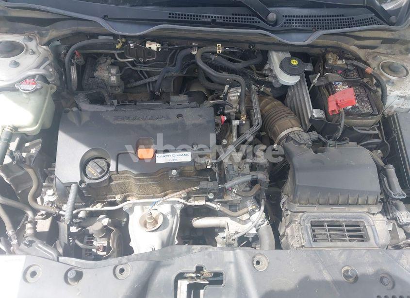 Photo 10 of 2018 Honda Civic EX (VIN 19XFC2F77JE039114)