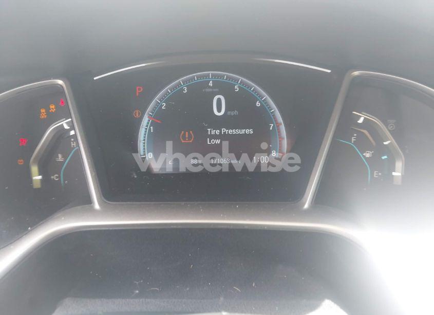 Photo 7 of 2018 Honda Civic EX (VIN 19XFC2F77JE039114)