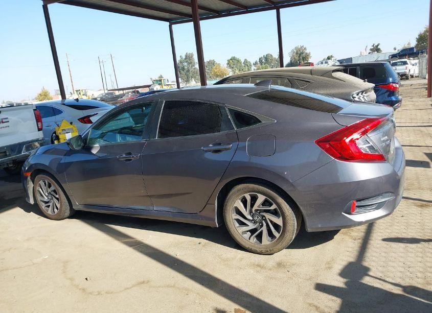 Photo 14 of 2018 Honda Civic EX (VIN 19XFC2F77JE203137)