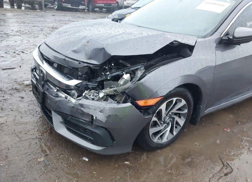 Photo 6 of 2016 Honda Civic EX (VIN 19XFC2F78GE051216)