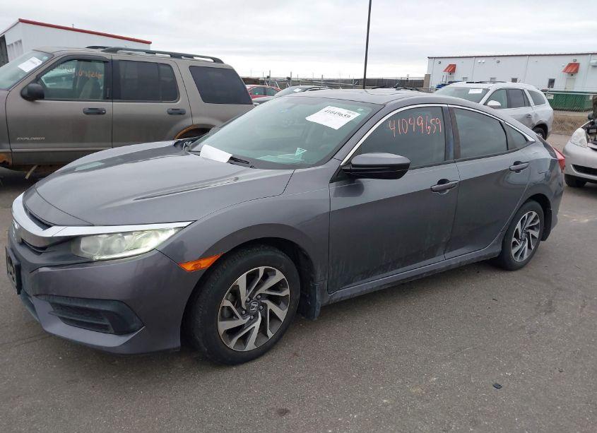 Photo 2 of 2017 Honda Civic EX (VIN 19XFC2F78HE014202)