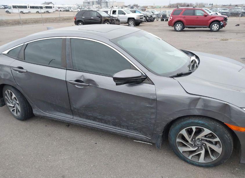 Photo 6 of 2017 Honda Civic EX (VIN 19XFC2F78HE014202)