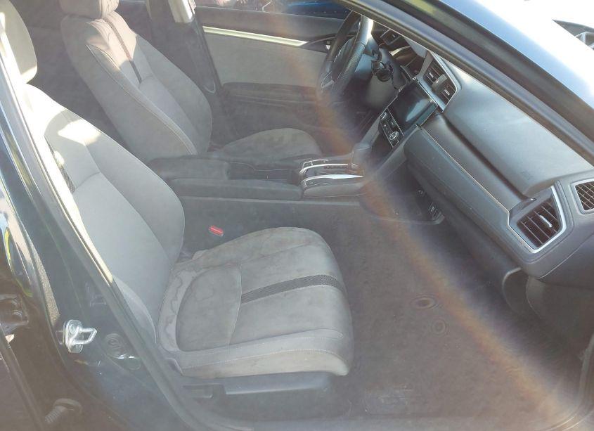 Photo 5 of 2018 Honda Civic EX (VIN 19XFC2F78JE014982)