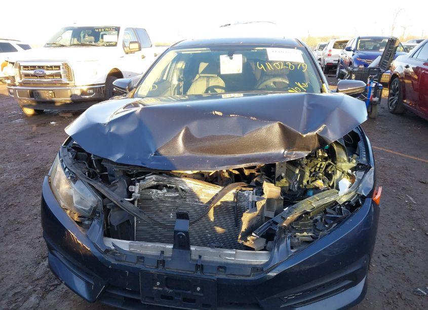 Photo 6 of 2018 Honda Civic EX (VIN 19XFC2F78JE014982)