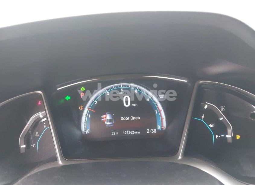 Photo 7 of 2018 Honda Civic EX (VIN 19XFC2F78JE038859)