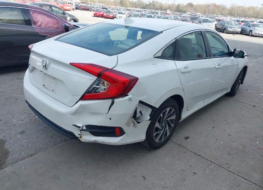 Photo 4 of 2018 Honda Civic EX (VIN 19XFC2F78JE043317)