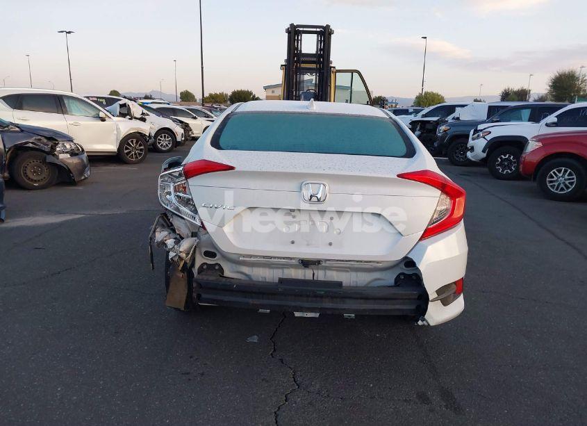 Photo 17 of 2018 Honda Civic EX (VIN 19XFC2F78JE207570)