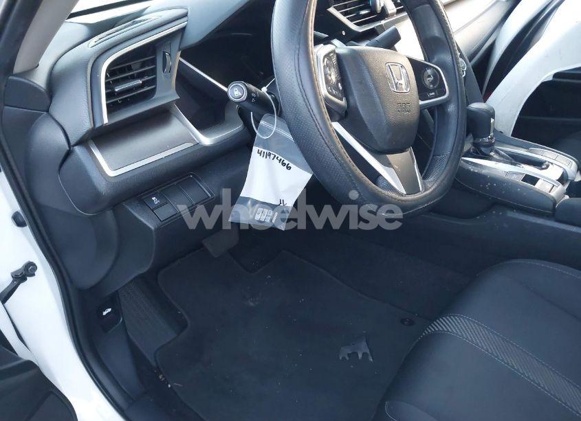 Photo 18 of 2018 Honda Civic EX (VIN 19XFC2F78JE207570)