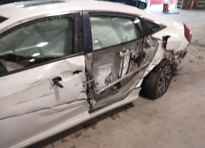 Photo 19 of 2016 Honda Civic EX (VIN 19XFC2F79GE021514)
