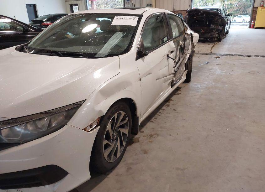 Photo 6 of 2016 Honda Civic EX (VIN 19XFC2F79GE021514)
