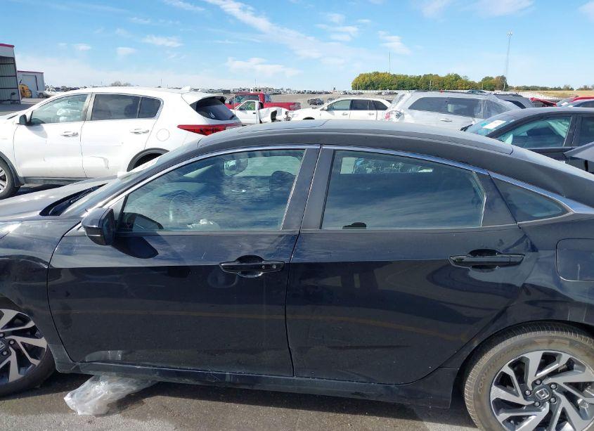 Photo 14 of 2016 Honda Civic EX (VIN 19XFC2F79GE057610)