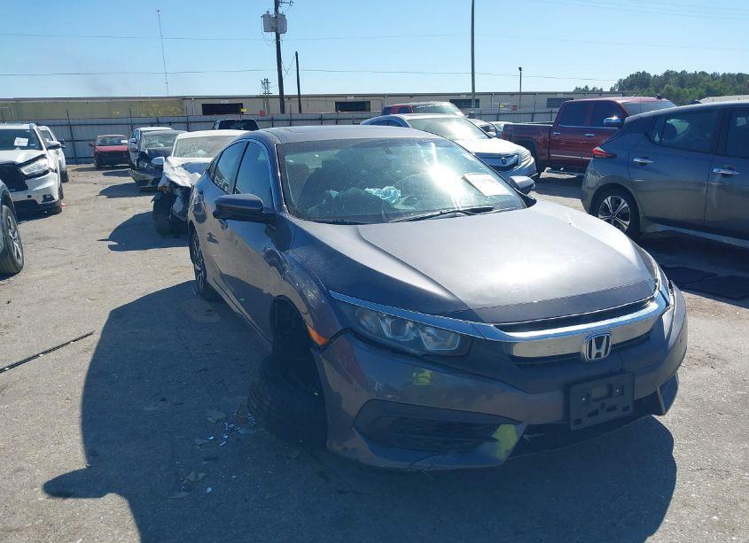 2017 Honda Civic EX (VIN 19XFC2F79HE007422) main photo