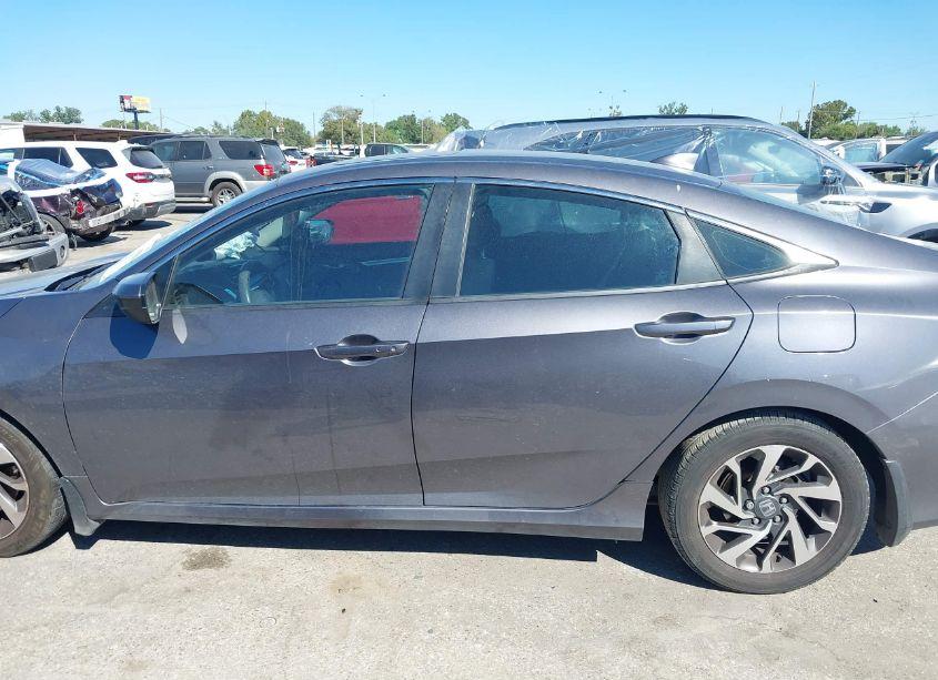 Photo 14 of 2017 Honda Civic EX (VIN 19XFC2F79HE007422)