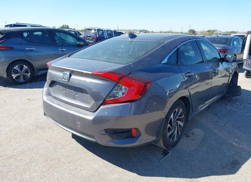 Photo 4 of 2017 Honda Civic EX (VIN 19XFC2F79HE007422)
