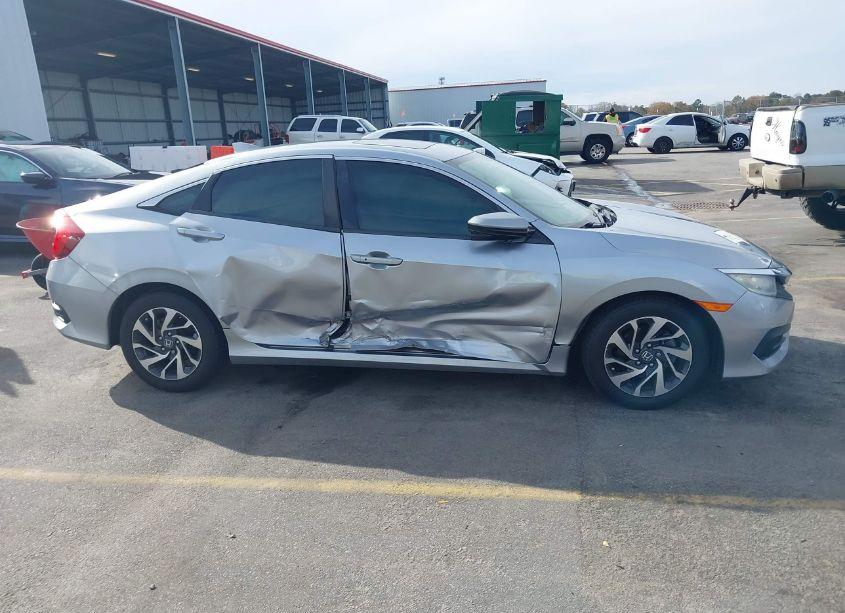 Photo 13 of 2017 Honda Civic EX (VIN 19XFC2F79HE016802)