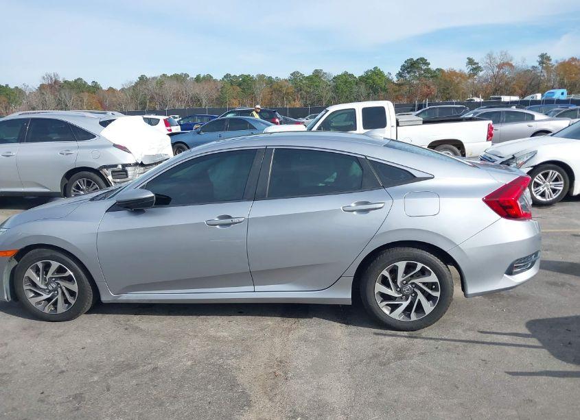 Photo 14 of 2017 Honda Civic EX (VIN 19XFC2F79HE016802)