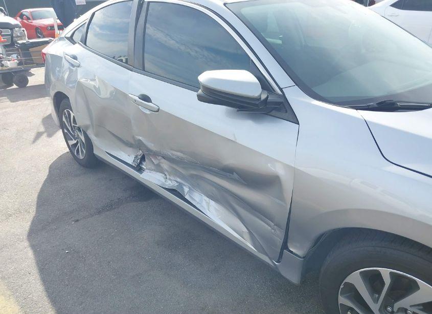 Photo 6 of 2017 Honda Civic EX (VIN 19XFC2F79HE016802)