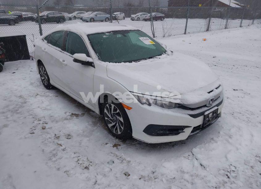 2017 Honda Civic EX (VIN 19XFC2F79HE040520) main photo