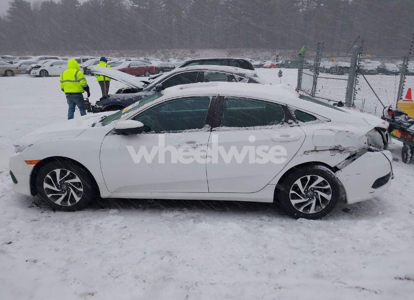 Photo 14 of 2017 Honda Civic EX (VIN 19XFC2F79HE040520)