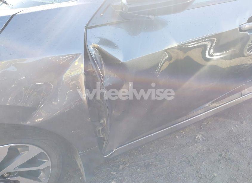 Photo 6 of 2017 Honda Civic EX (VIN 19XFC2F79HE082489)