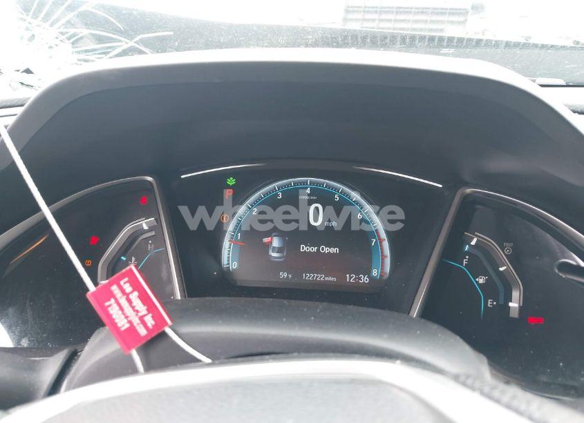 Photo 7 of 2018 Honda Civic EX (VIN 19XFC2F79JE000699)