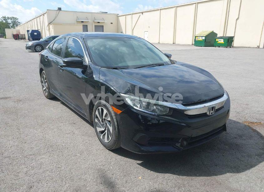 2018 Honda Civic EX (VIN 19XFC2F79JE020192) main photo