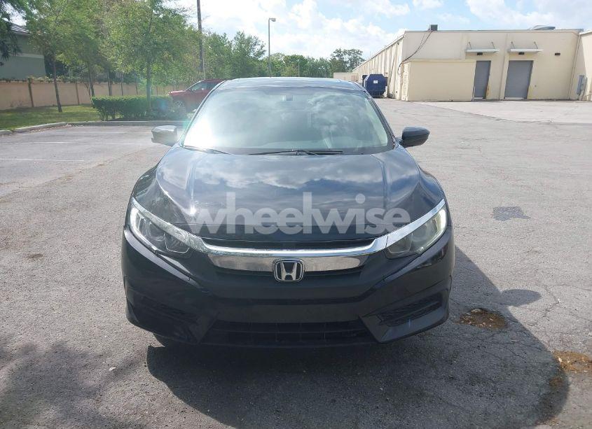 Photo 12 of 2018 Honda Civic EX (VIN 19XFC2F79JE020192)