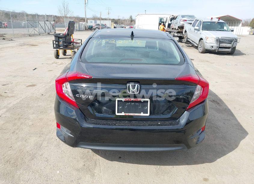 Photo 16 of 2018 Honda Civic EX (VIN 19XFC2F79JE205844)