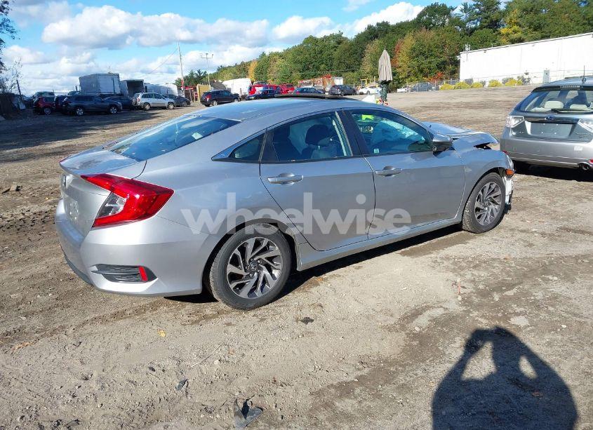 Photo 4 of 2016 Honda Civic EX (VIN 19XFC2F7XGE072973)