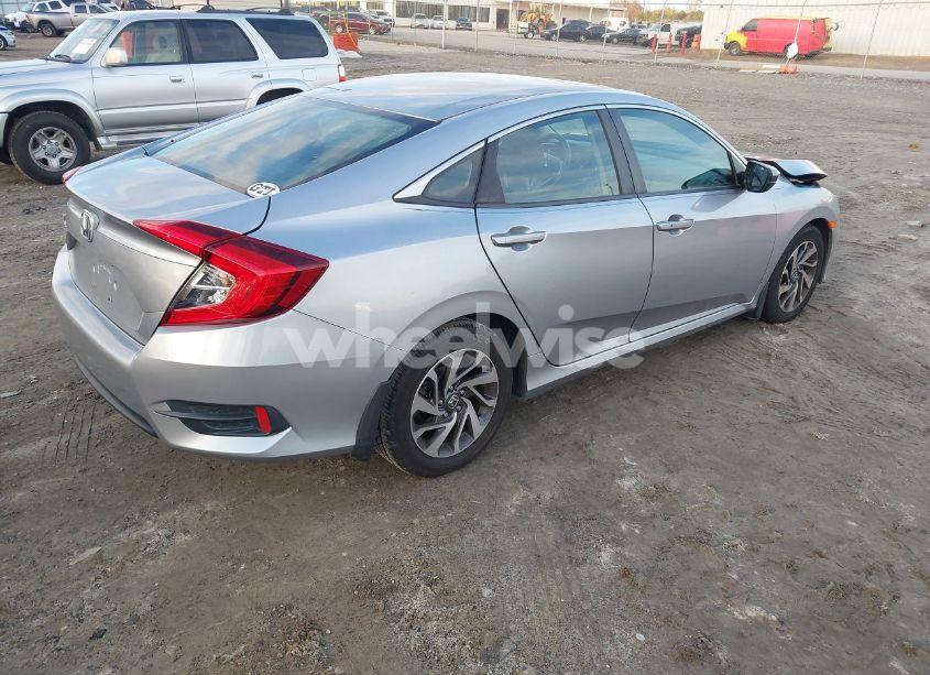 Photo 4 of 2016 Honda Civic EX (VIN 19XFC2F7XGE097176)