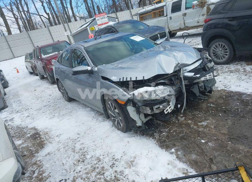 2016 Honda Civic EX (VIN 19XFC2F7XGE220880) main photo