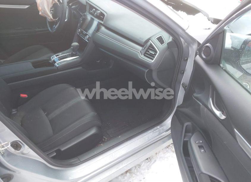 Photo 5 of 2016 Honda Civic EX (VIN 19XFC2F7XGE220880)