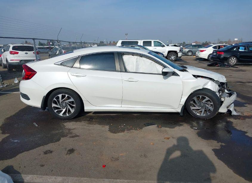 Photo 13 of 2016 Honda Civic EX (VIN 19XFC2F7XGE234875)