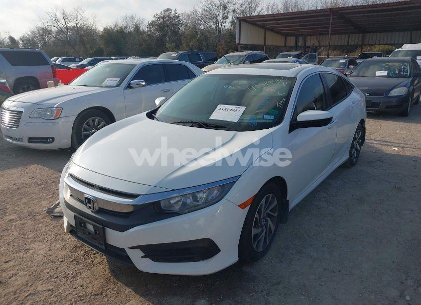 Photo 2 of 2017 Honda Civic EX (VIN 19XFC2F7XHE026206)
