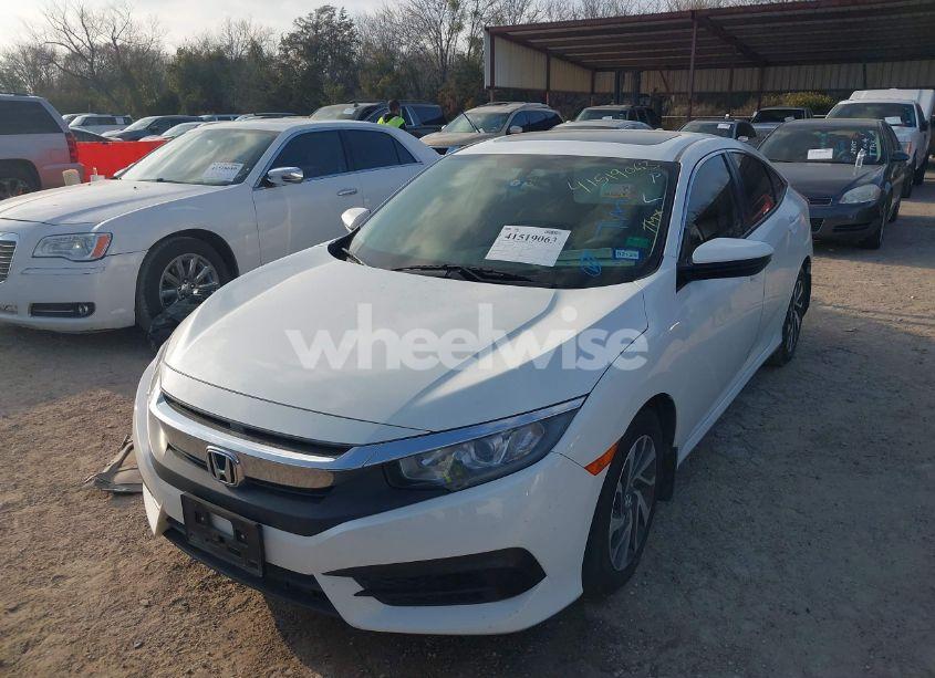 Photo 6 of 2017 Honda Civic EX (VIN 19XFC2F7XHE026206)