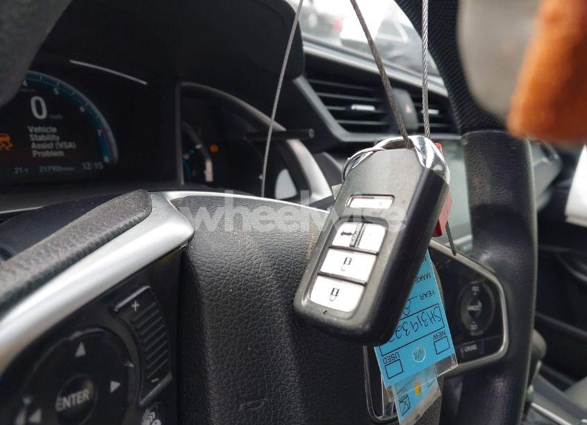 Photo 11 of 2017 Honda Civic EX (VIN 19XFC2F7XHE042129)