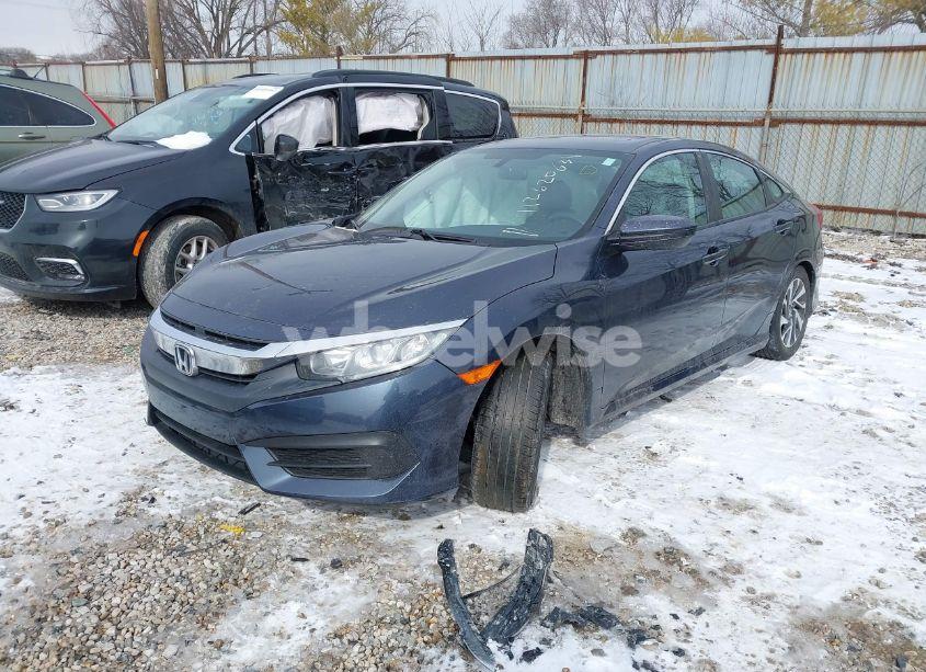 Photo 2 of 2017 Honda Civic EX (VIN 19XFC2F7XHE042129)