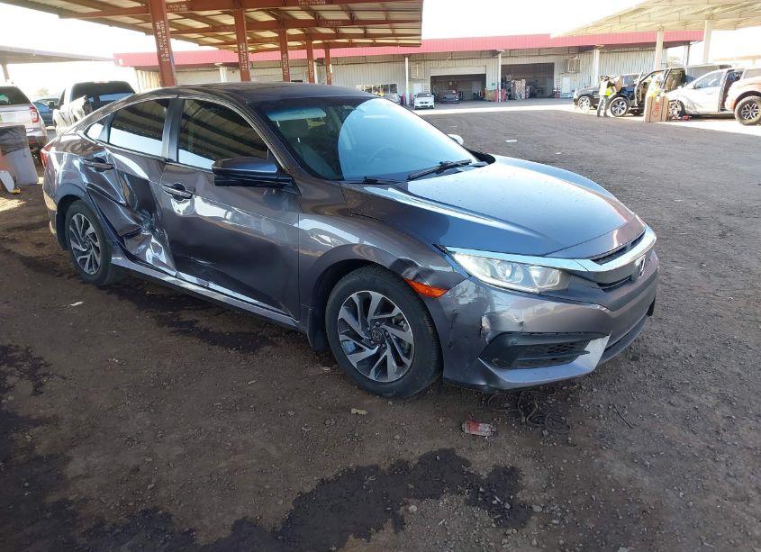 2017 Honda Civic EX (VIN 19XFC2F7XHE056256) main photo