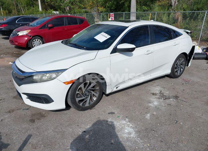 Photo 2 of 2017 Honda Civic EX (VIN 19XFC2F7XHE059187)