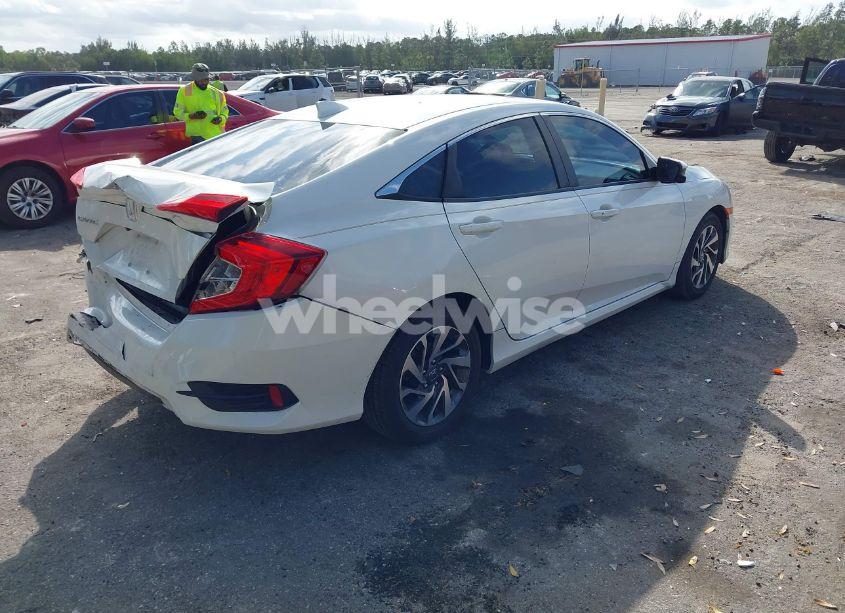 Photo 4 of 2017 Honda Civic EX (VIN 19XFC2F7XHE059187)