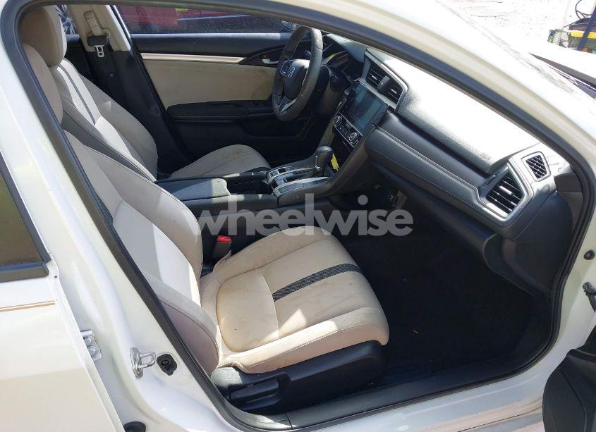 Photo 5 of 2017 Honda Civic EX (VIN 19XFC2F7XHE059187)