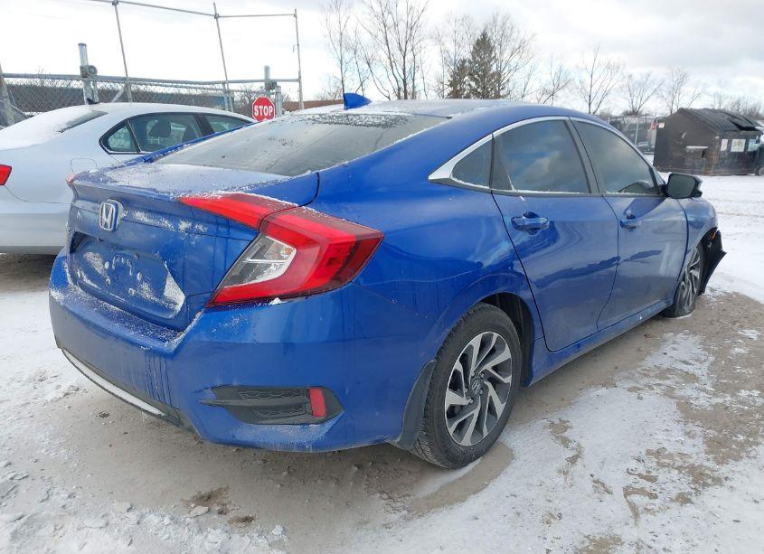 Photo 4 of 2017 Honda Civic EX (VIN 19XFC2F7XHE076734)