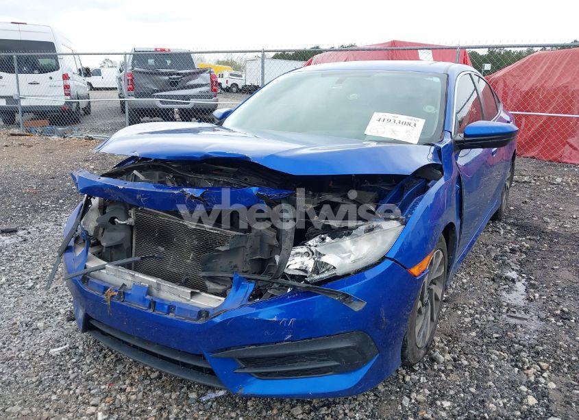 Photo 6 of 2018 Honda Civic EX (VIN 19XFC2F7XJE026552)