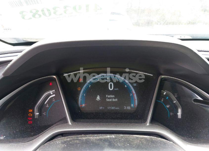 Photo 7 of 2018 Honda Civic EX (VIN 19XFC2F7XJE026552)