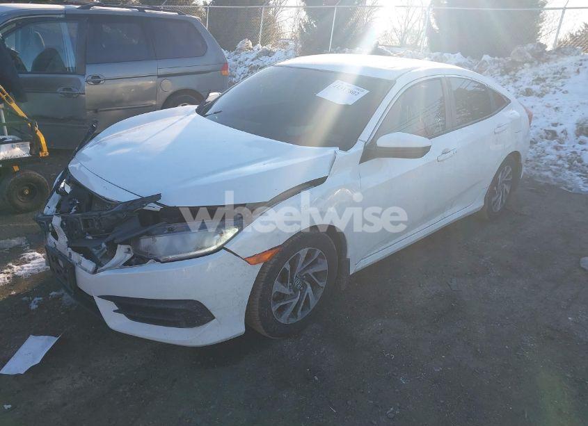 Photo 2 of 2018 Honda Civic EX (VIN 19XFC2F7XJE035431)