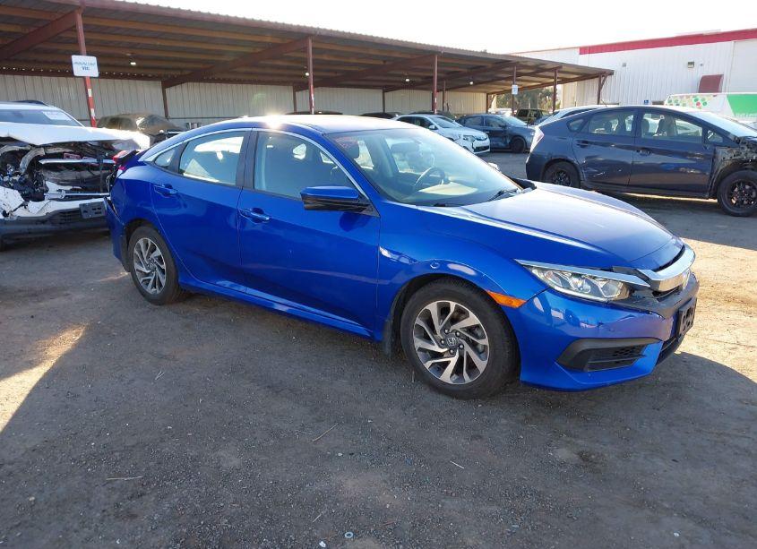 2018 Honda Civic EX (VIN 19XFC2F7XJE039060) main photo