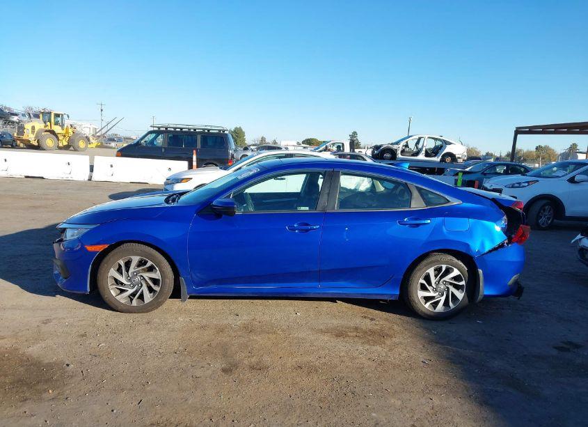 Photo 15 of 2018 Honda Civic EX (VIN 19XFC2F7XJE039060)