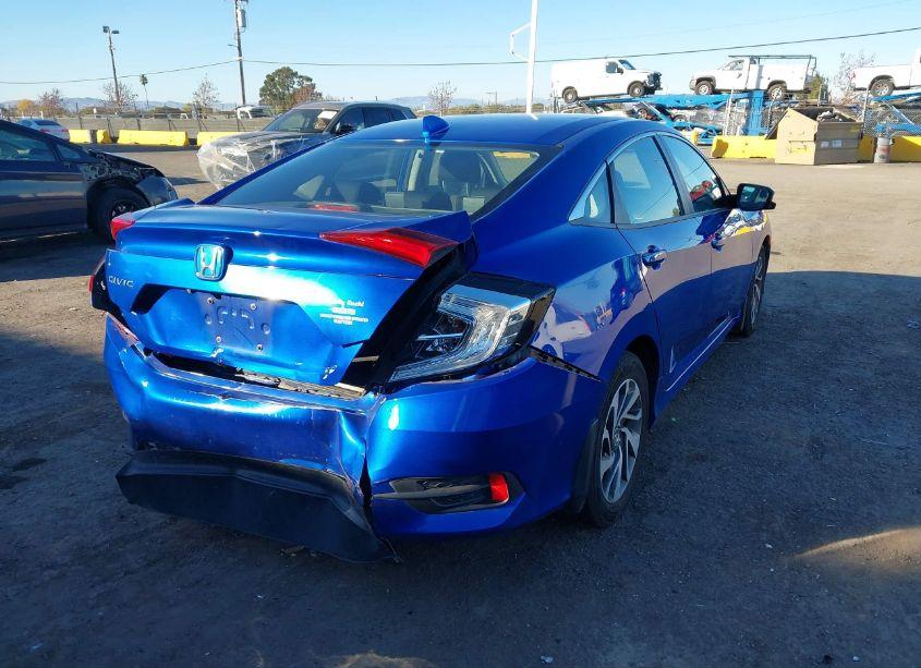 Photo 4 of 2018 Honda Civic EX (VIN 19XFC2F7XJE039060)