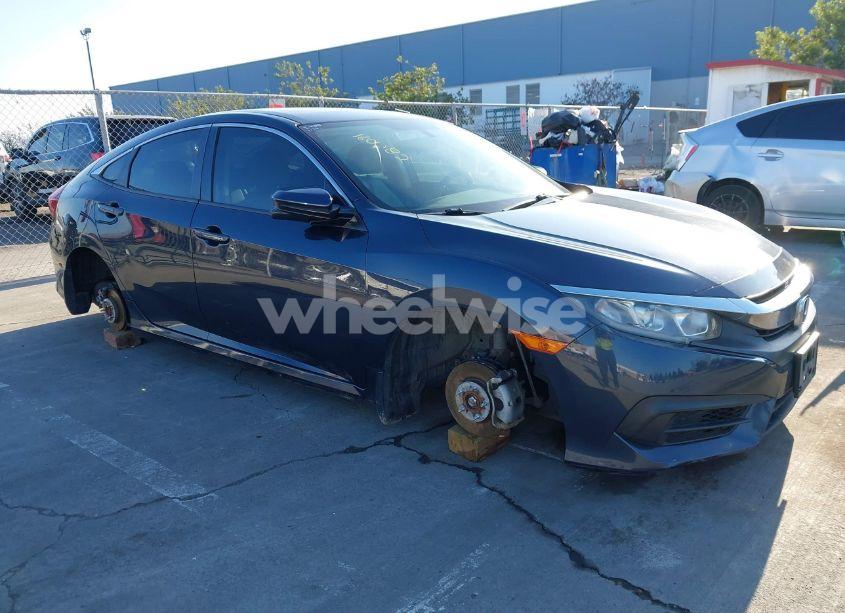 2018 Honda Civic EX (VIN 19XFC2F7XJE040533) main photo